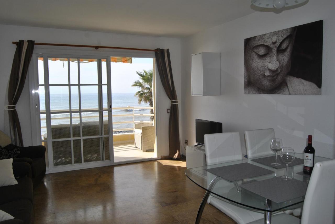 Apartamento Frente Al Mar,Primera Linea De Playa Rincón de la Victoria Exterior foto