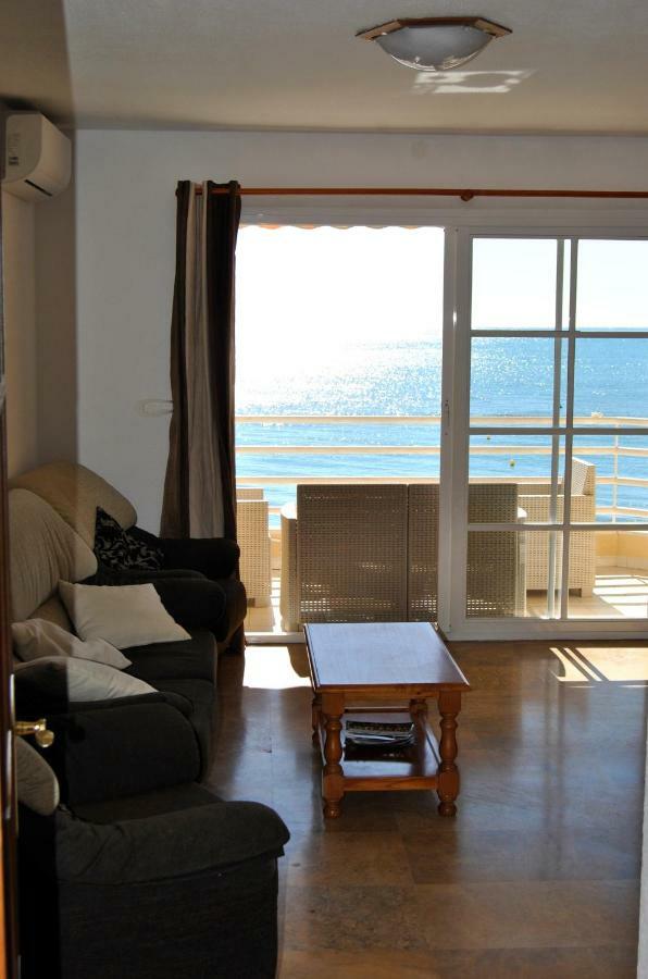 Apartamento Frente Al Mar,Primera Linea De Playa Rincón de la Victoria Exterior foto