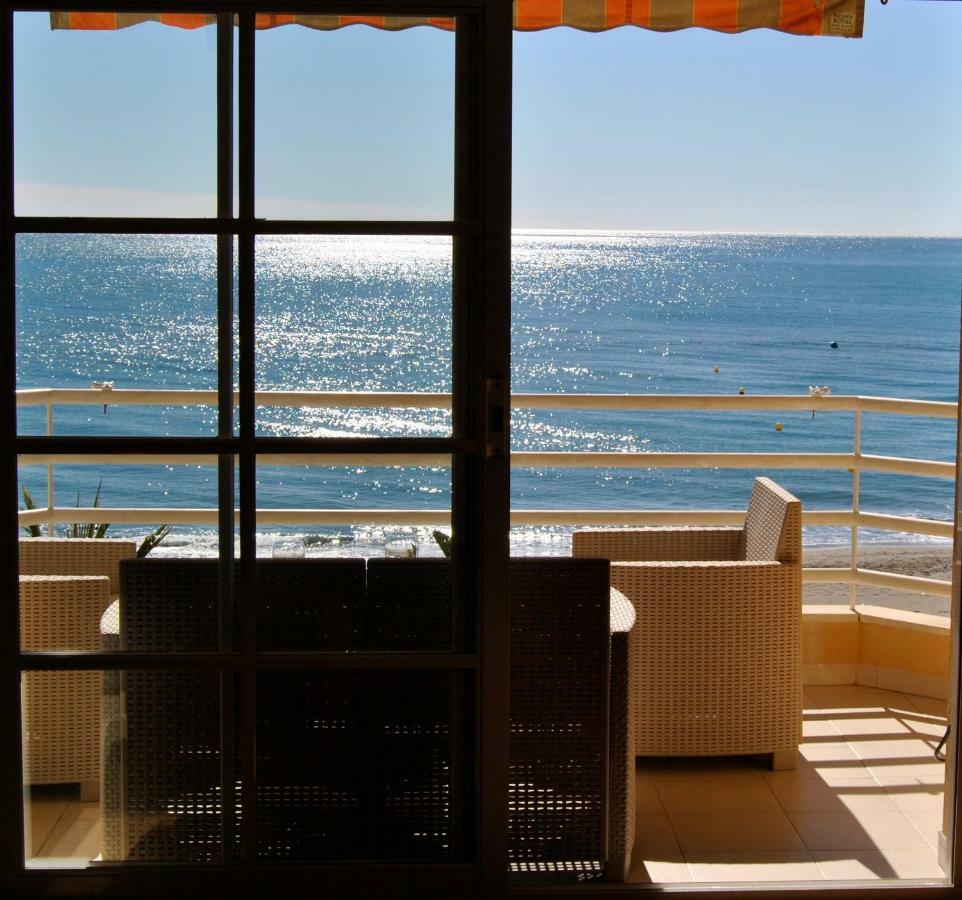 Apartamento Frente Al Mar,Primera Linea De Playa Rincón de la Victoria Exterior foto